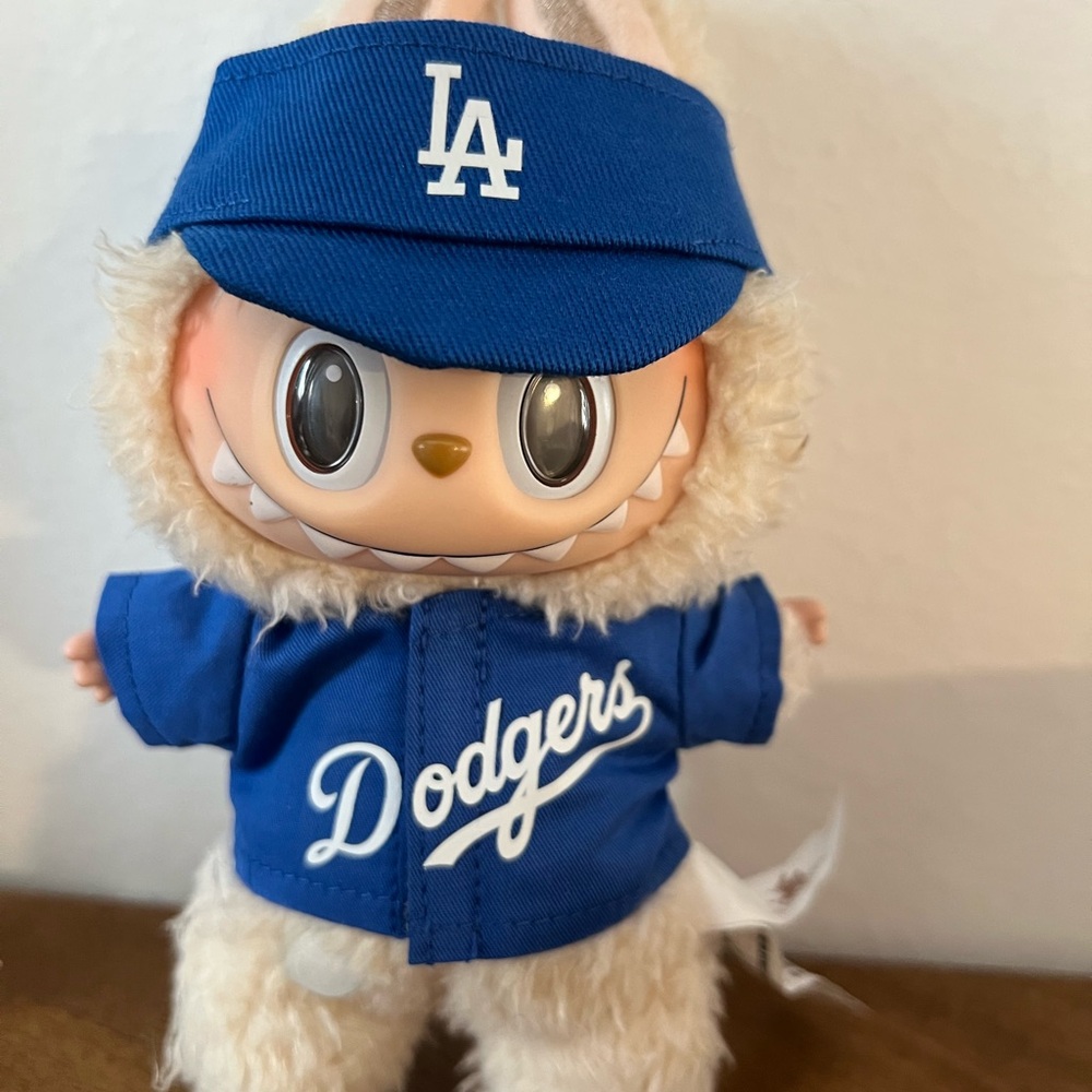 Dodgers labubu outfit
